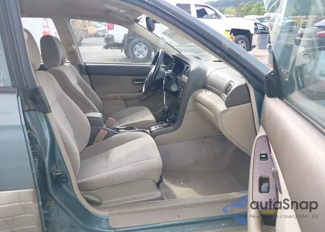 2002 Subaru Outback z USA, uszkodzony, nr VIN 4S3BH665227646139